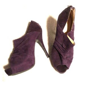 Purple heels snake skin print size 7